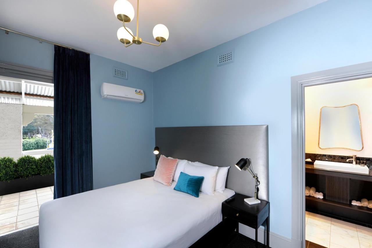 The Stirling Arms Hotel Perth Zewnętrze zdjęcie