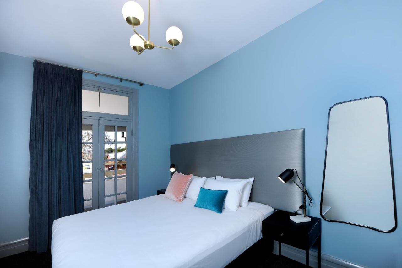 The Stirling Arms Hotel Perth Zewnętrze zdjęcie