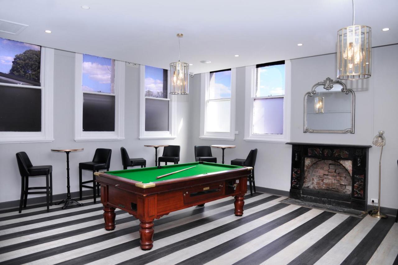 The Stirling Arms Hotel Perth Zewnętrze zdjęcie